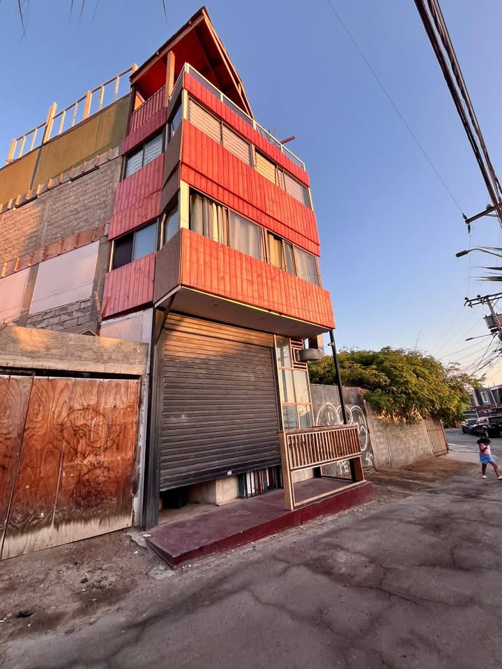 SE ARRIENDA RESTAURANTE MAS MINI DEPARTAMENTOS/ SECTOR NORTE DE ANTOFAGASTA