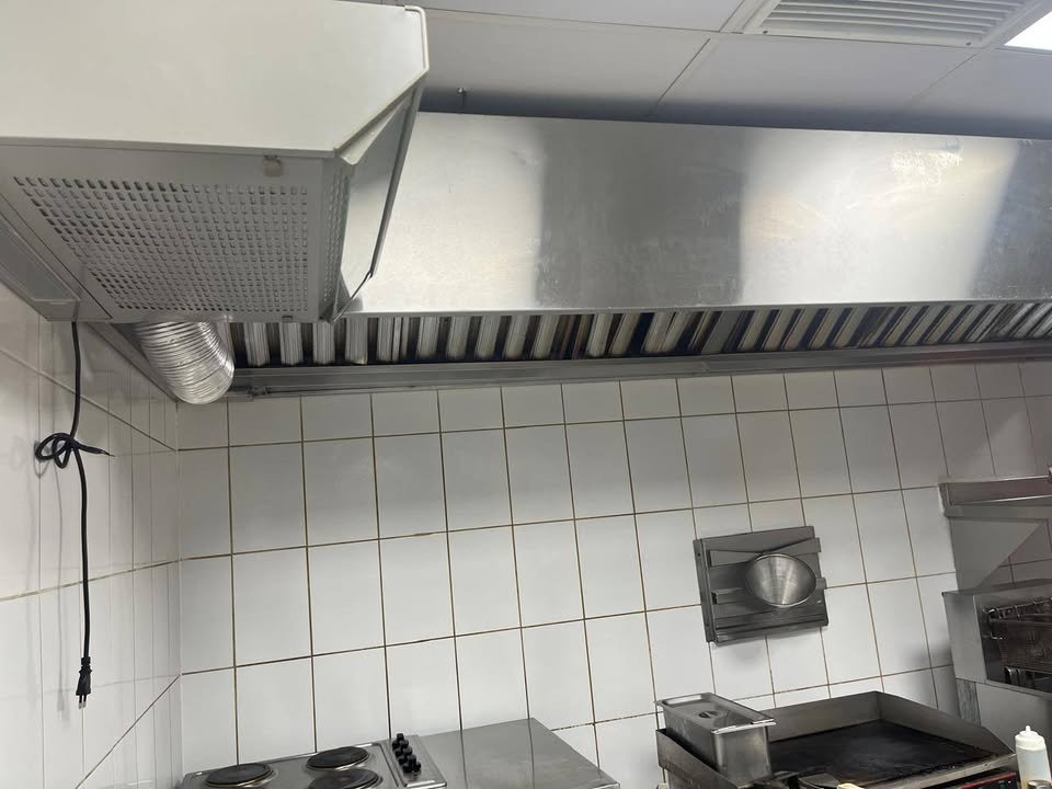 Corredora arrienda Local Comercial Ideal Rubro Gastronómico