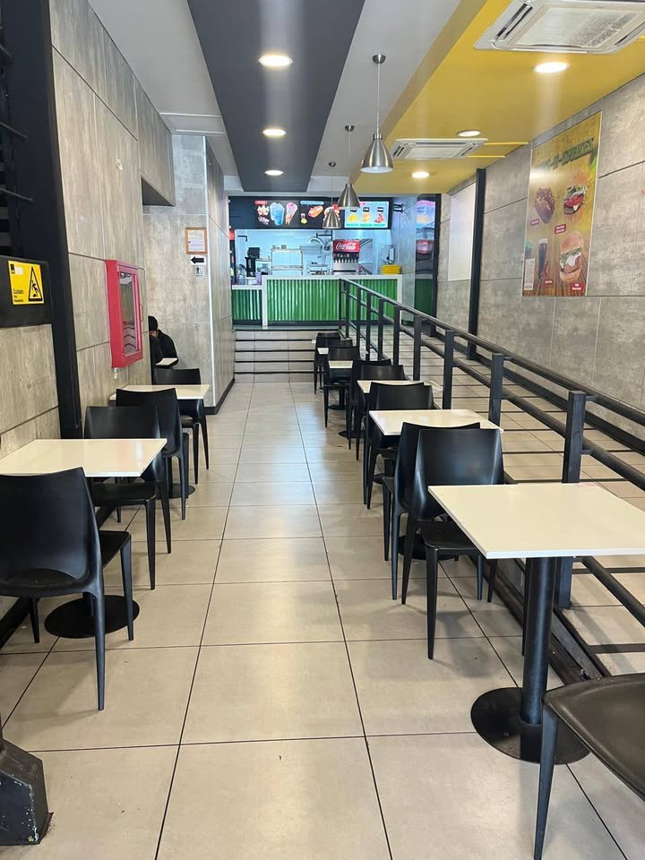 Corredora arrienda Local Comercial Ideal Rubro Gastronómico