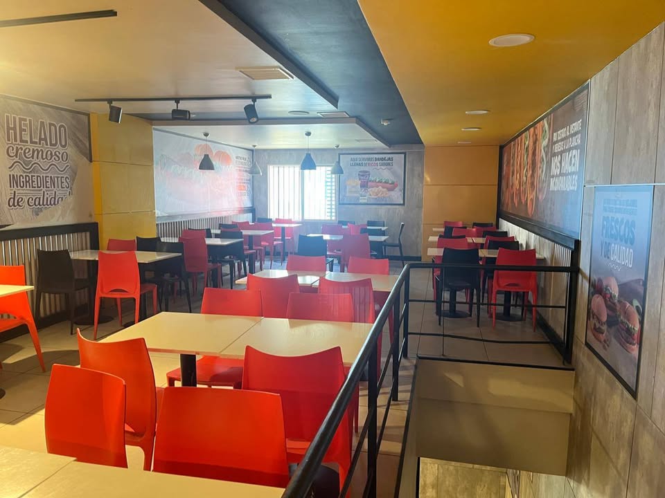 Corredora arrienda Local Comercial Ideal Rubro Gastronómico