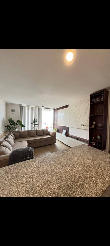 Arriendo departamento 2 habitaciones 1 baño semi amoblado