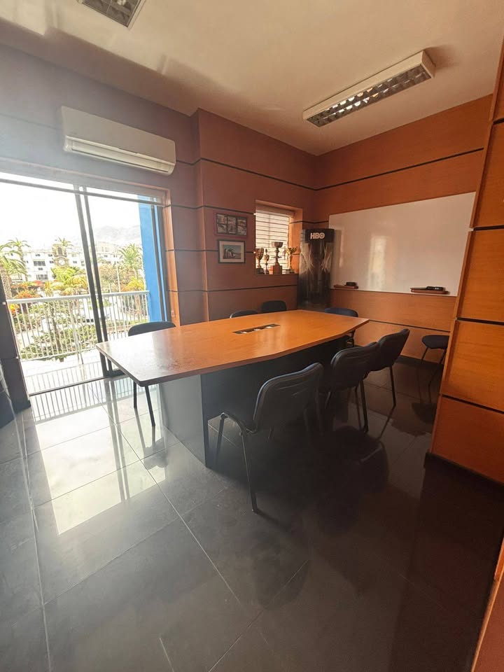 ARRIENDO OFICINA PLENO CENTRO DE ANTOFAGASTA